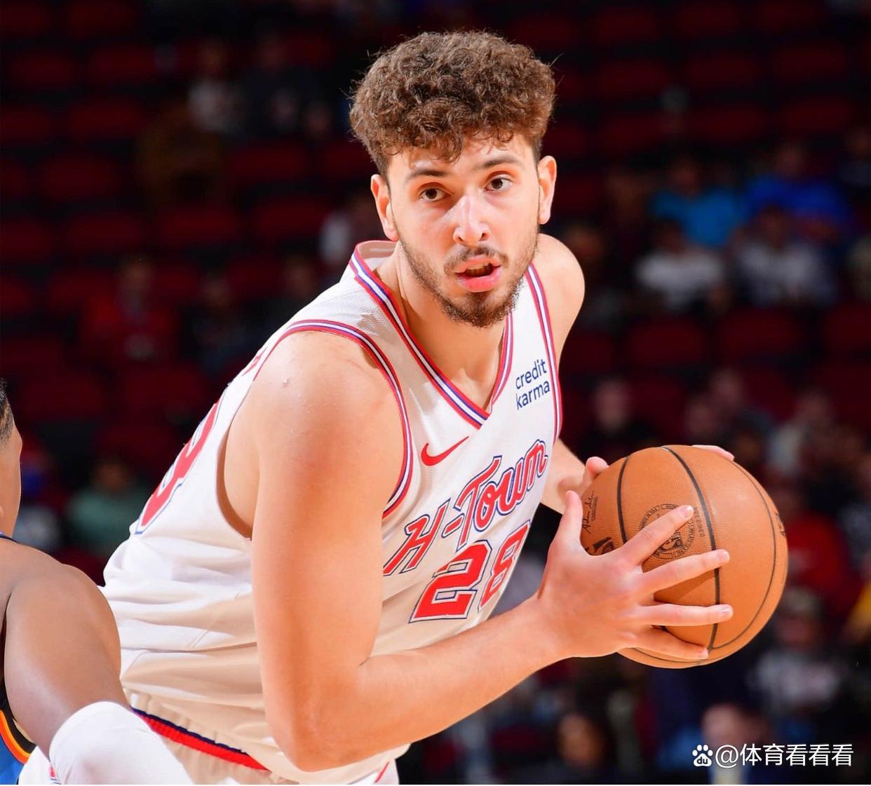 lol台服官网地址-赛地聚焦：NBA季后赛赛前热度飙升；阿森纳手感冰凉；媒体盛赞；团队化学反应显著(快船与掘金的季后赛激战前瞻)