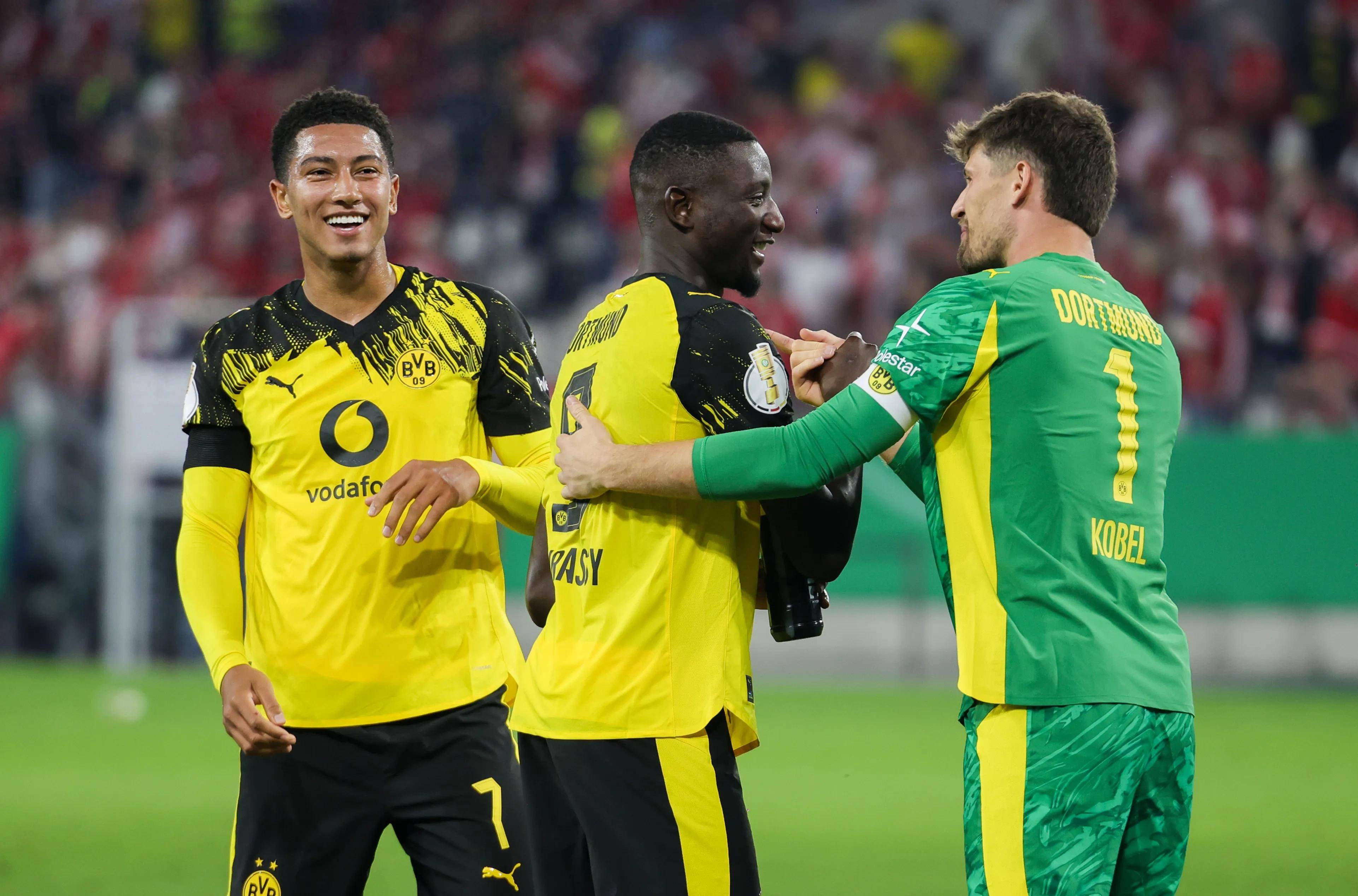 英雄联盟官方直播-多特蒙德迎德甲关键赛；加时末段内部沟通；态度坚定；赛程密集仍需轮换