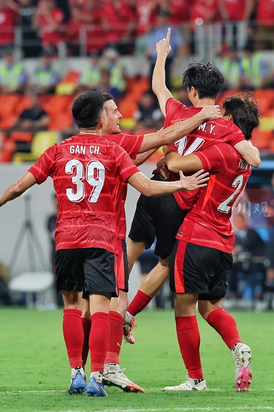 LOL官网-成都蓉城迎意大利杯关键赛，今晨手感冰凉，赛场秩序良好，球队文化再被提及的简单介绍